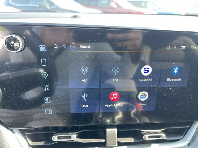 New 2027 Chevrolet Equinox LT w/ Convenience Package II FWD image 16