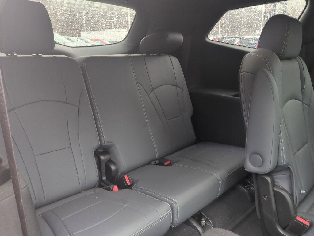 Used 2024 Buick Enclave Essence w/ Experience Buick Package image 17