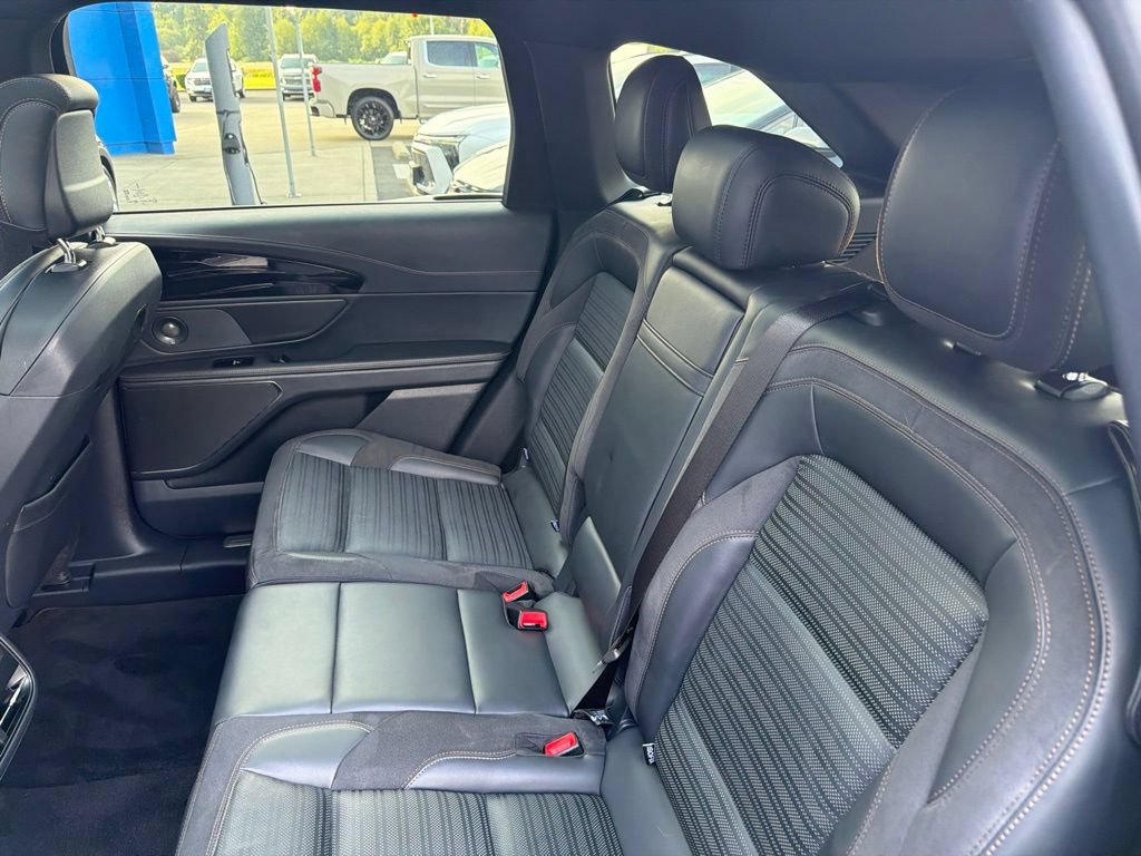 Used 2024 Lincoln Nautilus Reserve w/ Equipment Group 202A AWD/4WD image 29