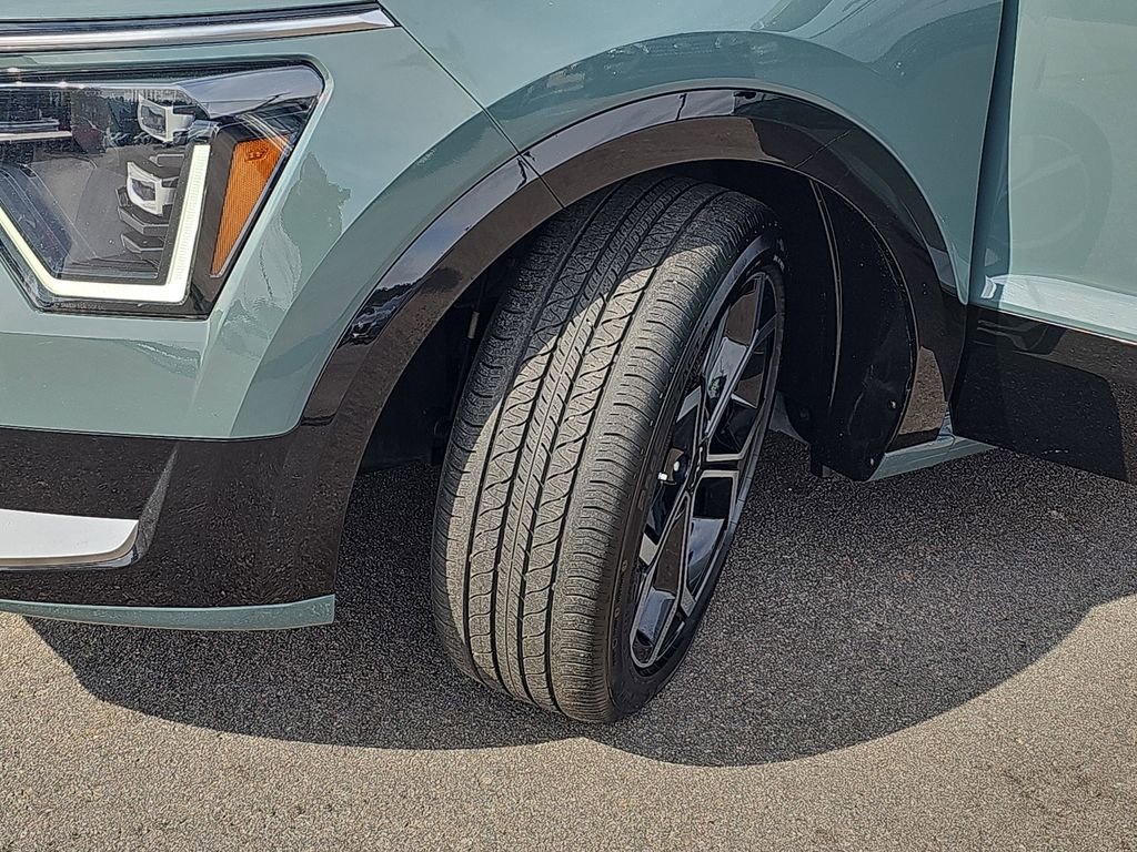 Used 2023 Kia Niro SX Touring image 36