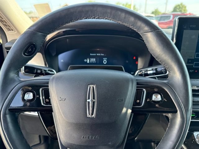 Used 2023 Lincoln Corsair Reserve w/ Equipment Group 202A AWD/4WD image 9
