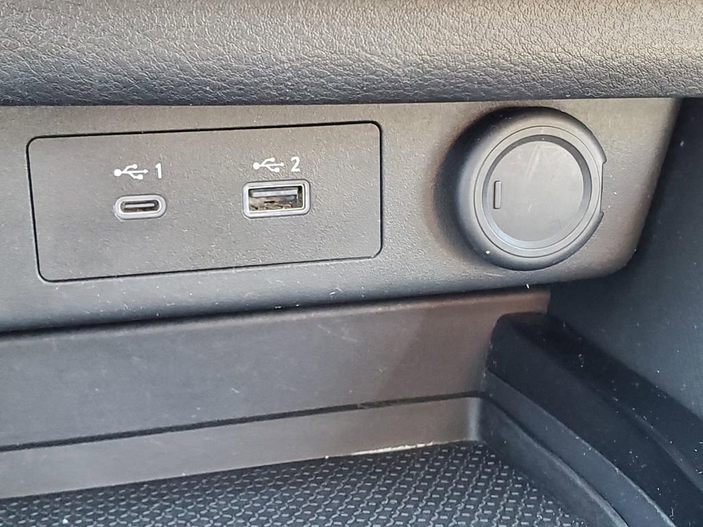 Used 2021 Nissan Rogue SV image 31