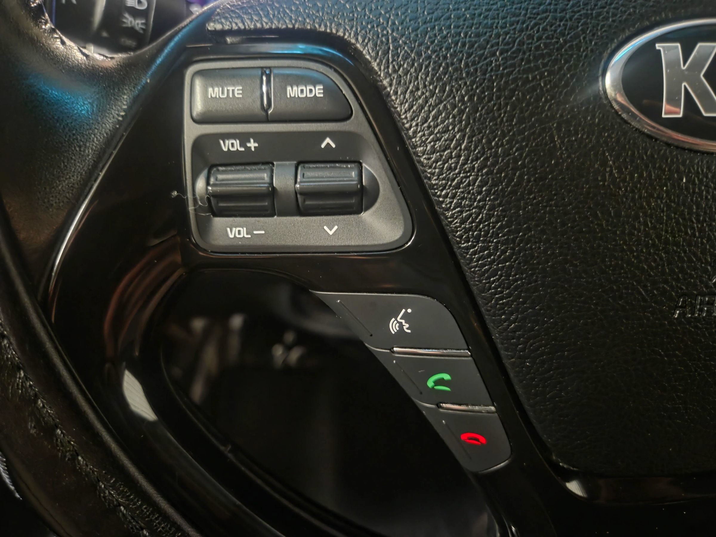Used 2017 Kia Forte S FWD image 22