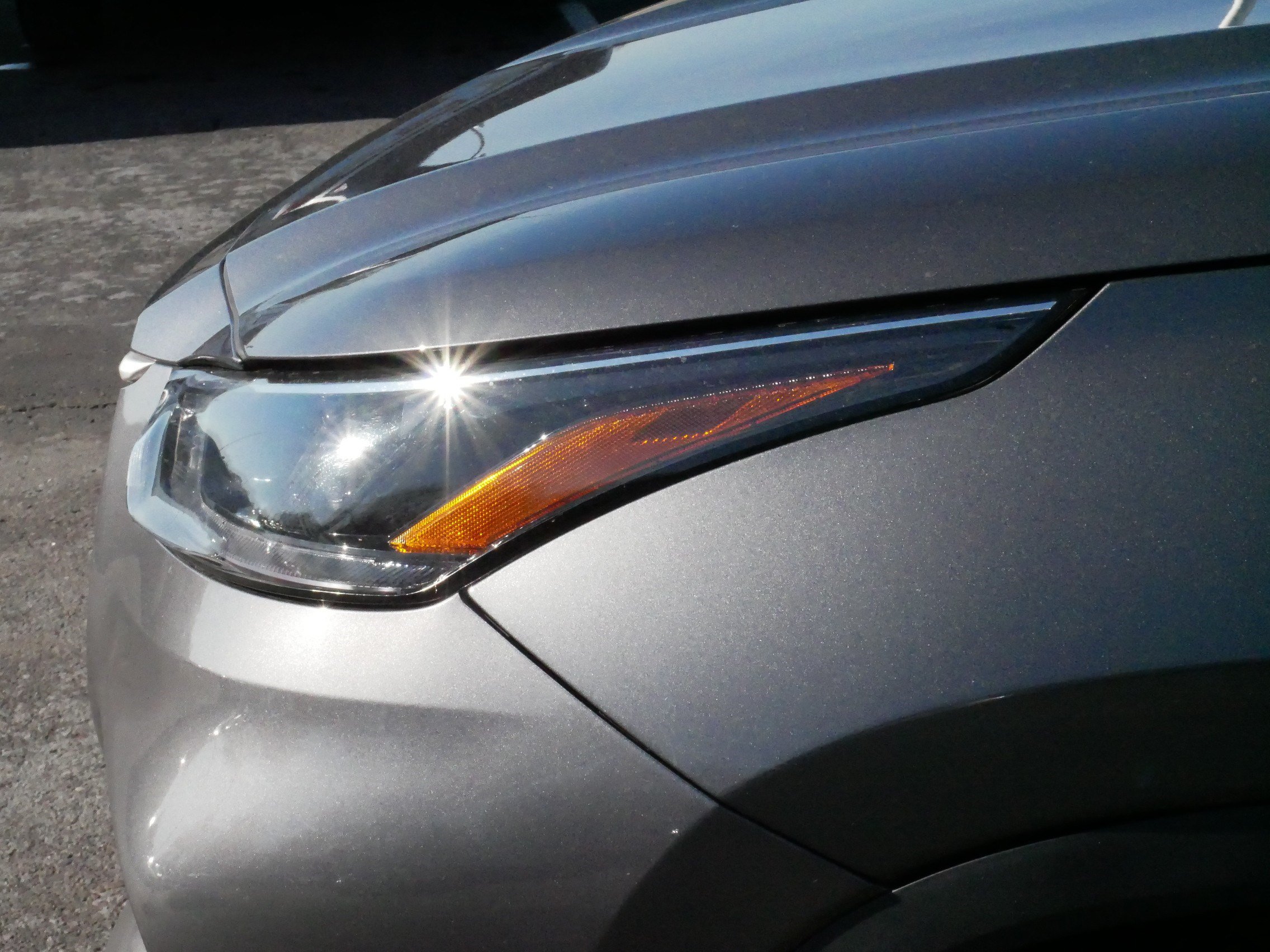 Used 2023 Toyota Highlander LE AWD/4WD image 16