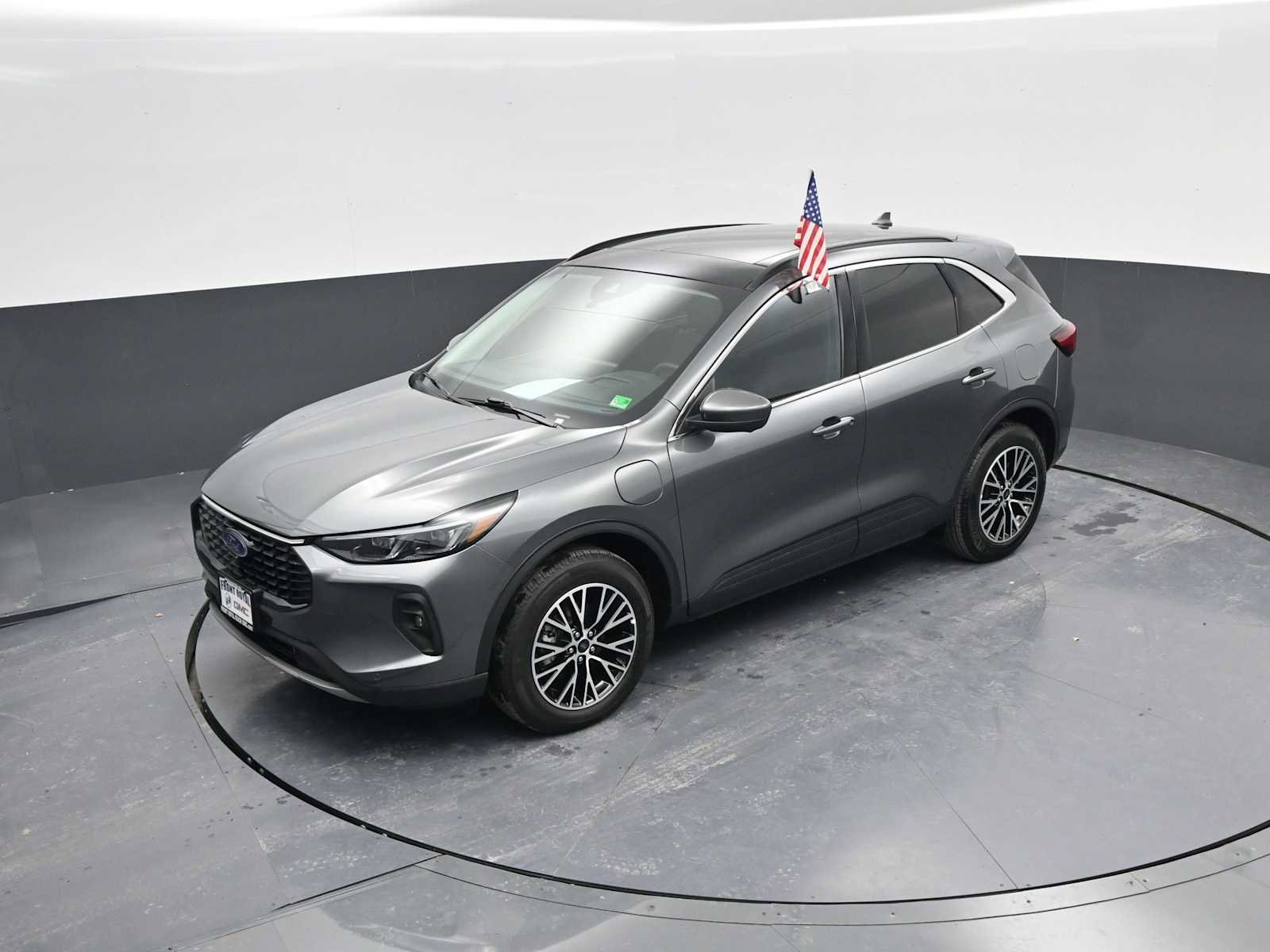 Used 2025 Ford Escape SE w/ PHEV Premium Package image 32