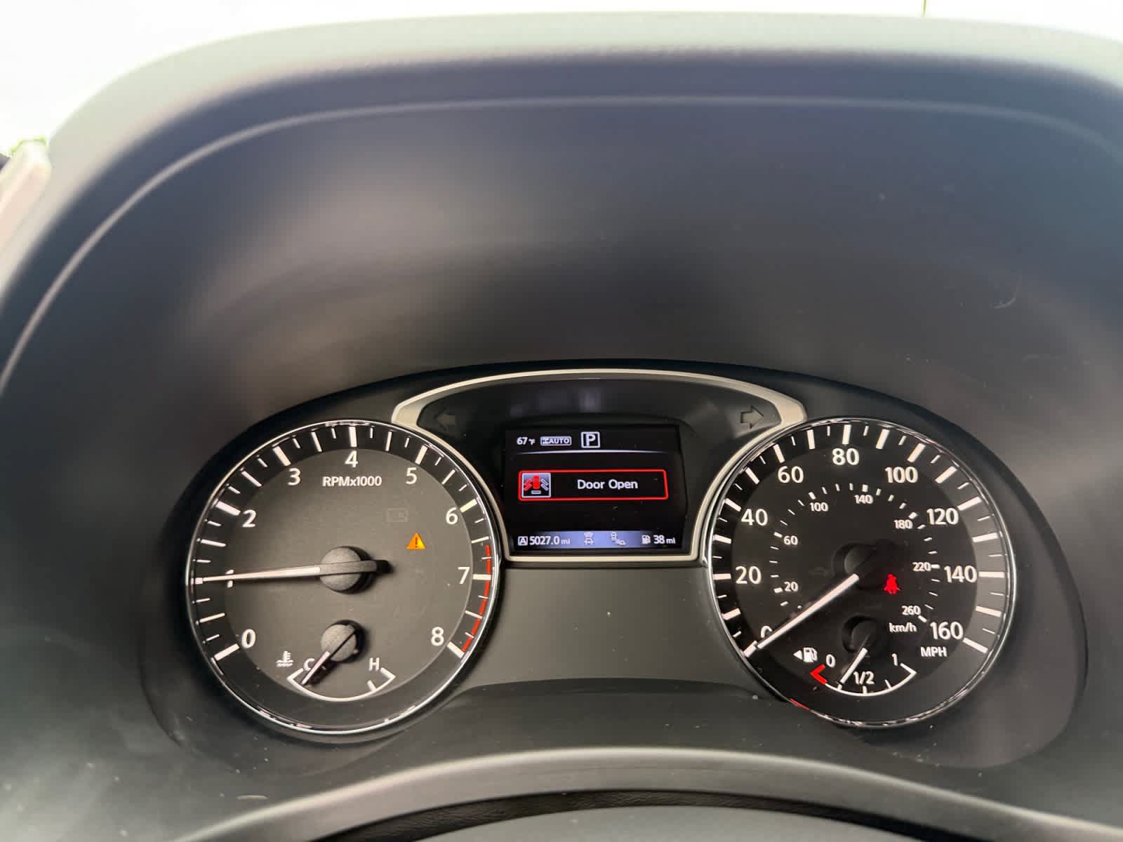 Used 2018 Nissan Pathfinder SL AWD/4WD image 18
