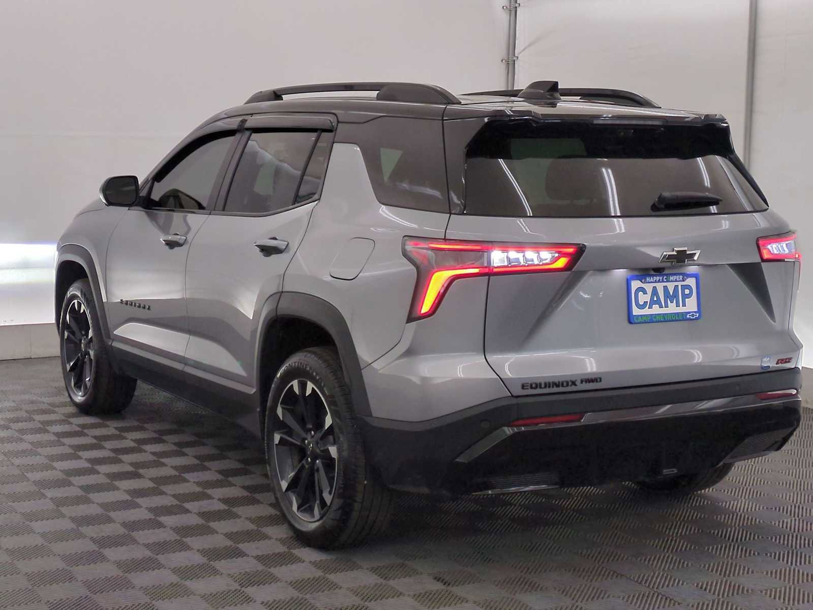 Used 2025 Chevrolet Equinox RS w/ Safety and Technology Package image 4