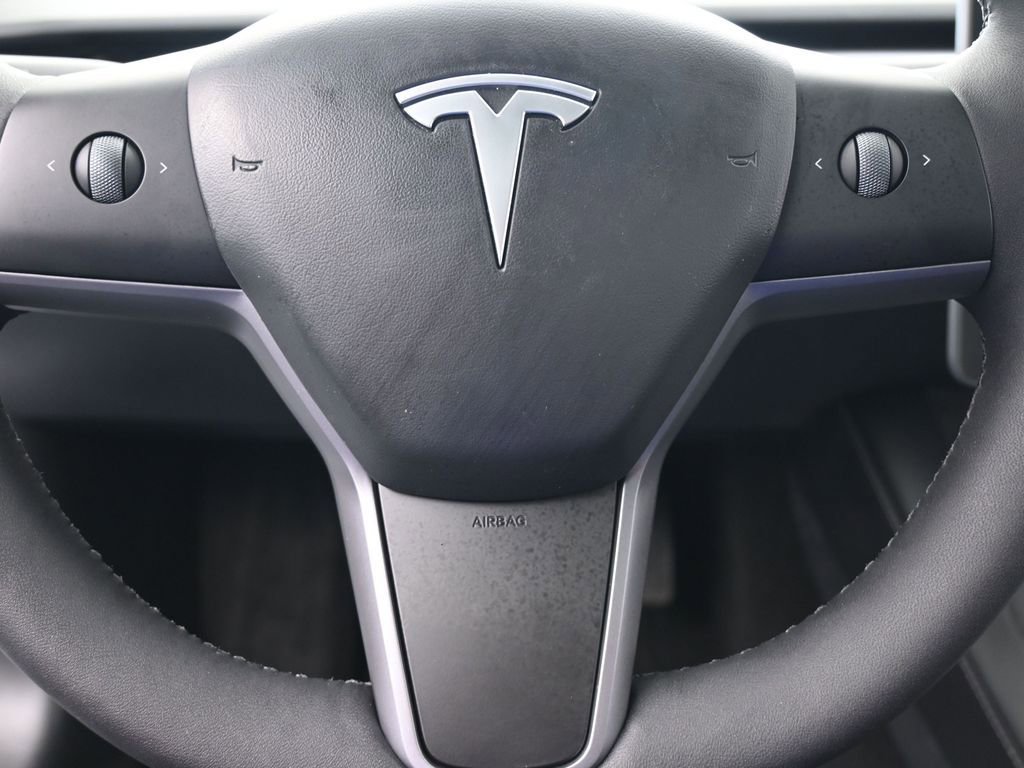 Used 2023 Tesla Model 3 Standard Range image 26