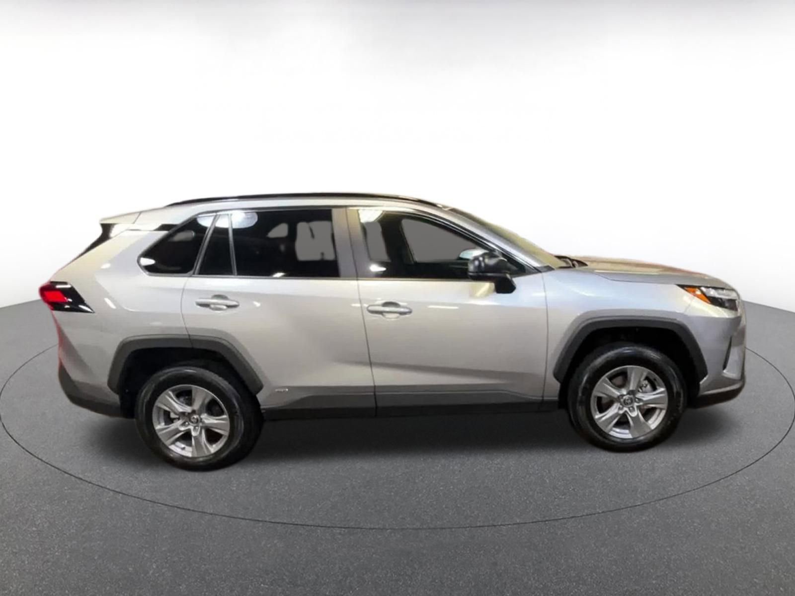 Used 2025 Toyota RAV4 LE image 16