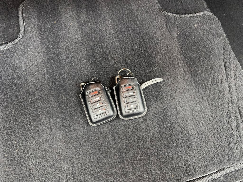 Used 2024 Lexus IS 500 image 82