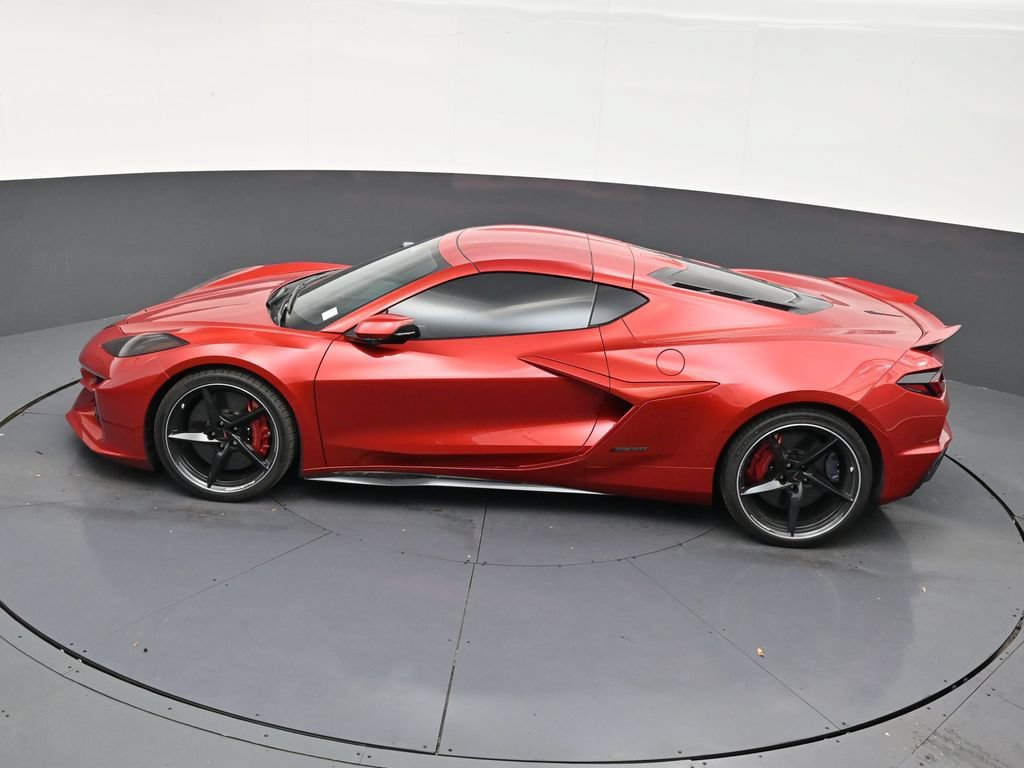 Used 2025 Chevrolet Corvette E-Ray w/ Stealth Interior Trim Package AWD/4WD image 14