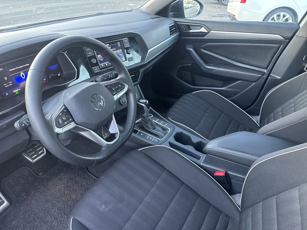 Used 2023 Volkswagen Jetta Sport image 10