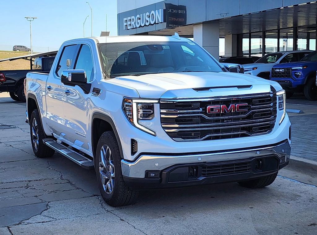 New 2026 GMC Sierra 1500 SLT image 2