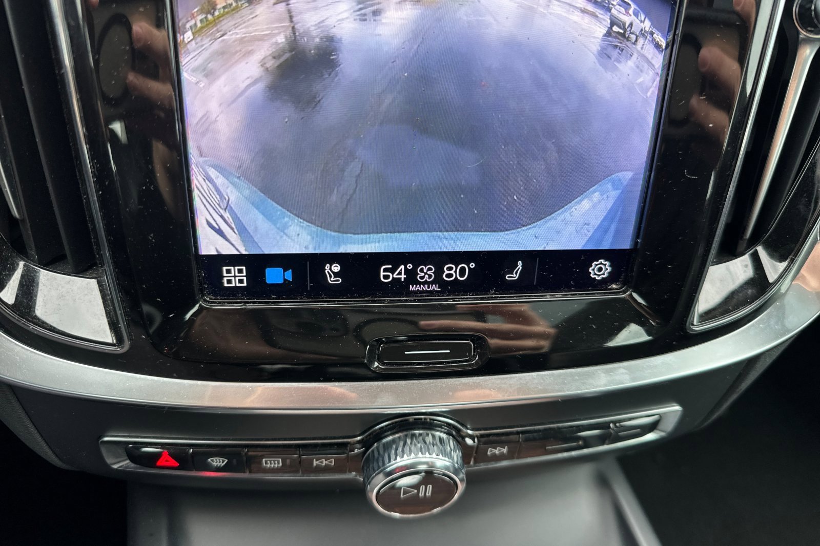 Used 2024 Volvo S60 B5 Plus image 27