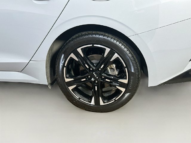 Used 2024 Kia K5 GT-Line w/ GT-Line Premium Package FWD image 5