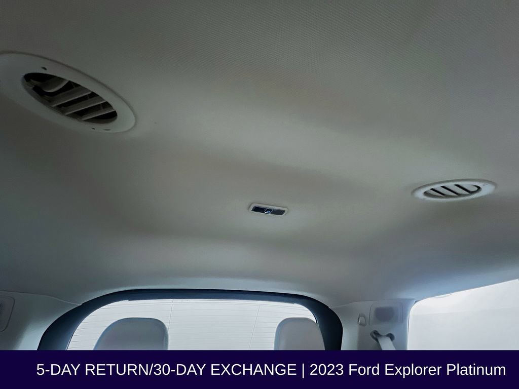 Used 2023 Ford Explorer Platinum w/ Technology Package AWD/4WD image 41