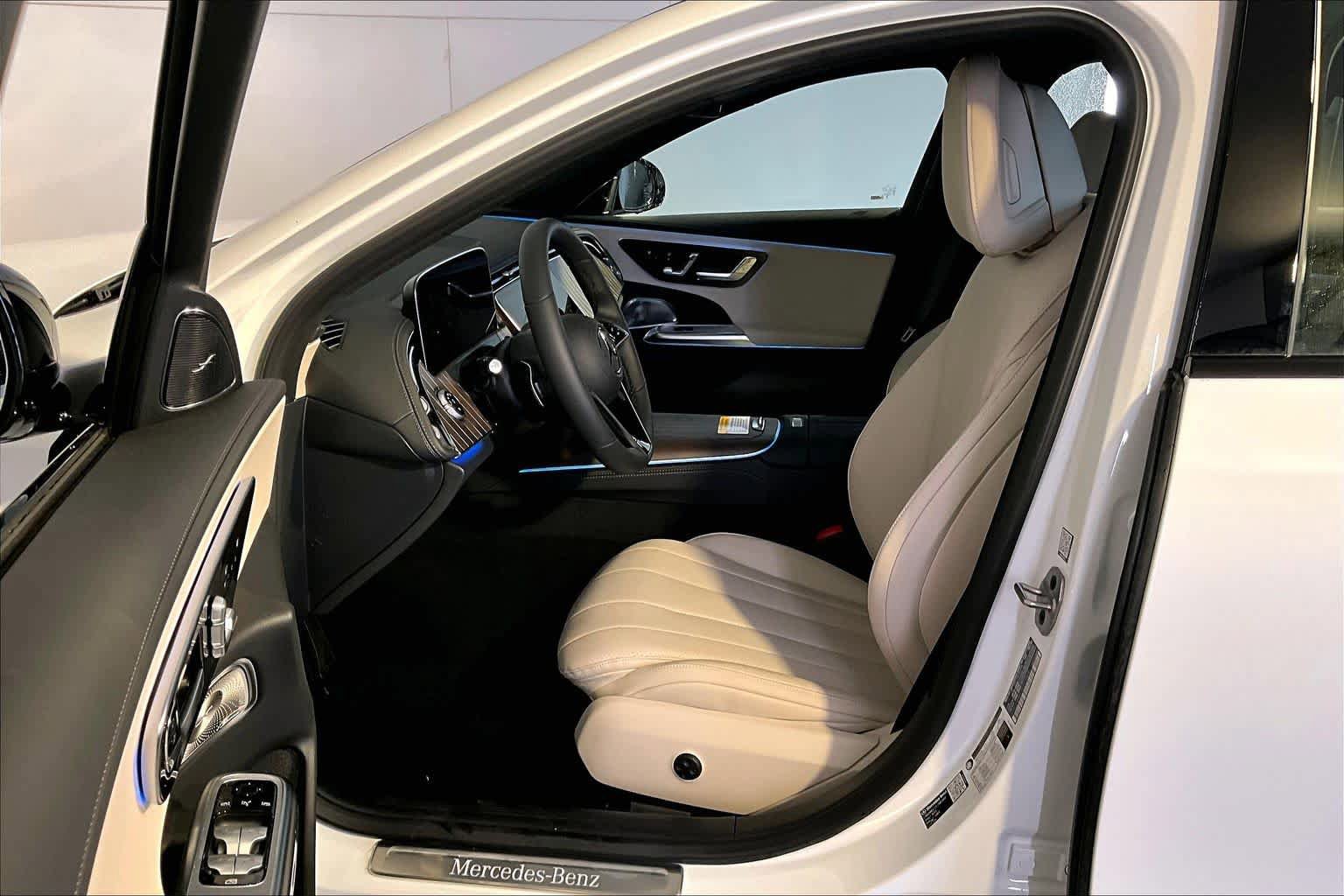 New 2026 Mercedes-Benz E 350 4MATIC Sedan image 13