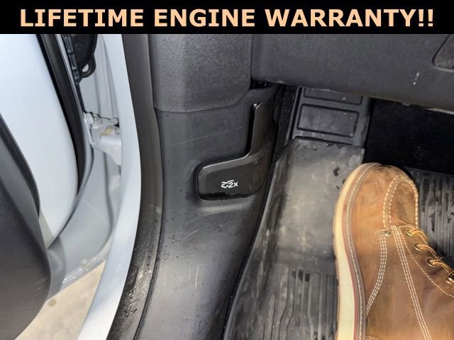 Used 2025 Ford Escape ST-Line w/ Cold Weather Package image 18