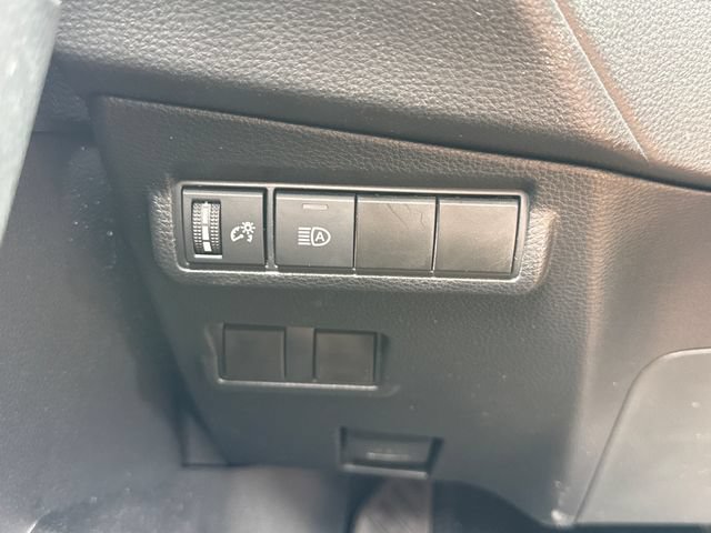 Certified 2024 Toyota Corolla Cross LE w/ Black Badges Package (TMS) AWD/4WD image 30