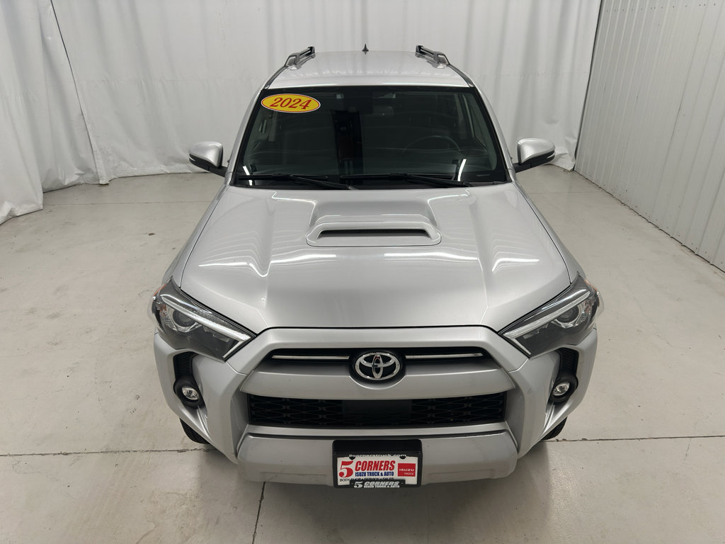 Used 2024 Toyota 4Runner TRD Off-Road Premium image 3