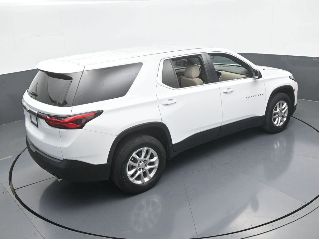 Used 2022 Chevrolet Traverse LS image 49