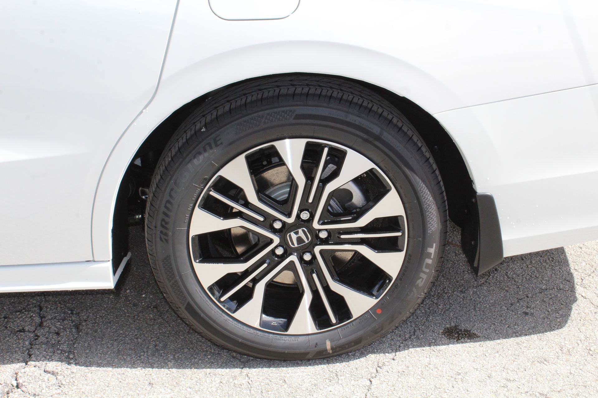 New 2026 Honda Odyssey Elite image 35