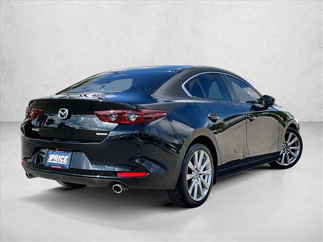 Used 2019 MAZDA MAZDA3 Sedan FWD image 2