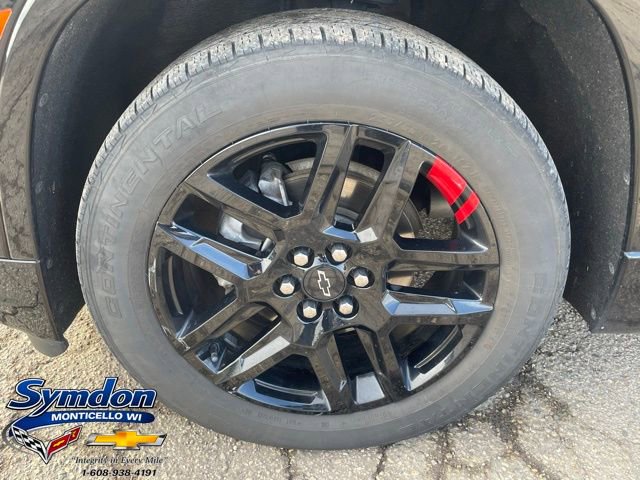 Used 2023 Chevrolet Traverse Premier w/ Redline Edition image 12