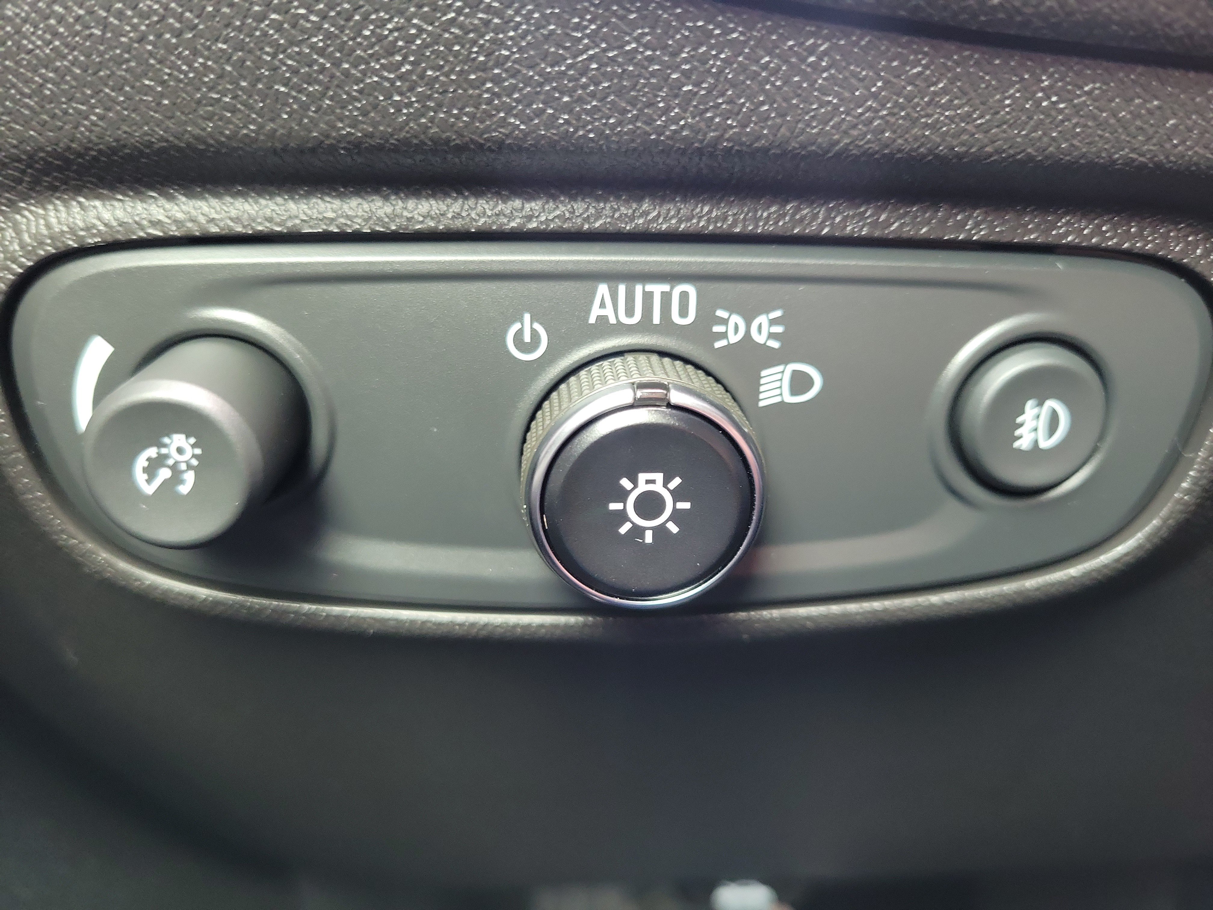 Used 2020 Chevrolet Equinox Premier FWD image 31