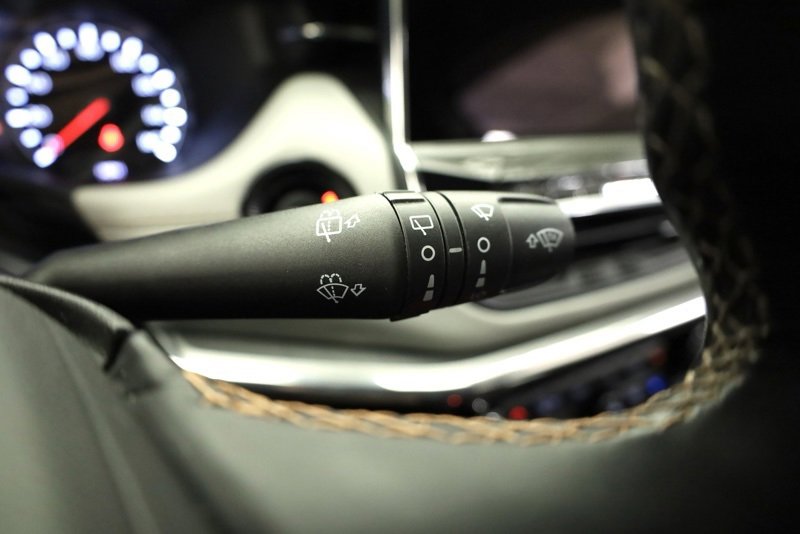 Used 2022 Jeep Compass Limited image 32