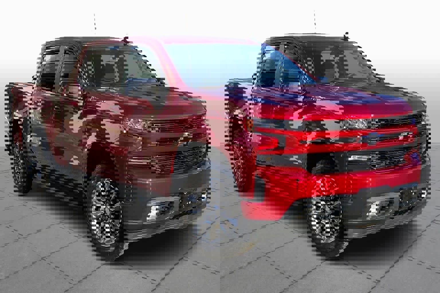 Used 2022 Chevrolet Silverado 1500 RST image 2