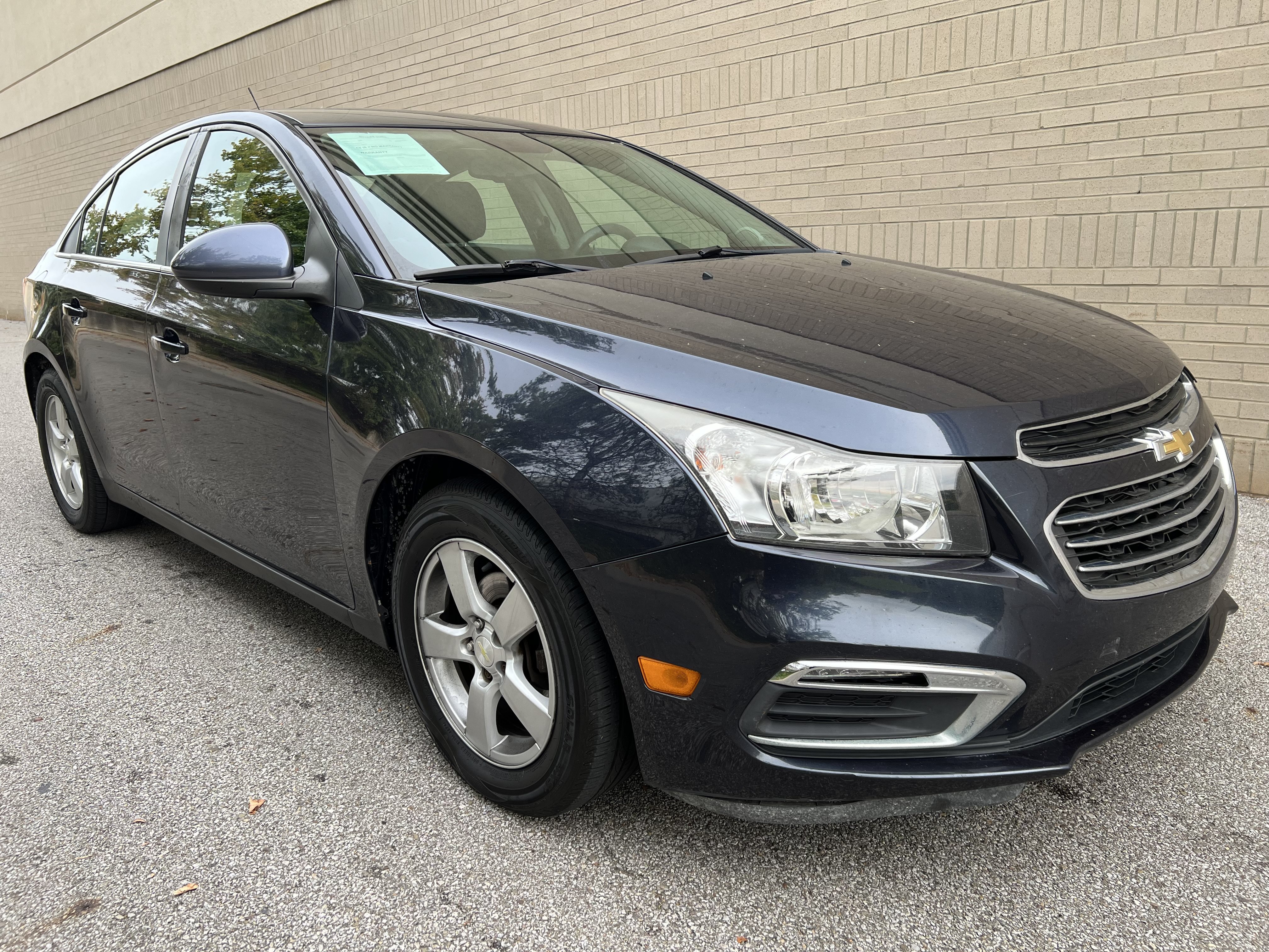 Used 2016 Chevrolet Cruze LT w/ Technology Package FWD image 11