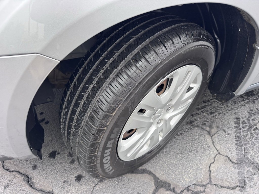 Used 2017 Dodge Journey SE image 12