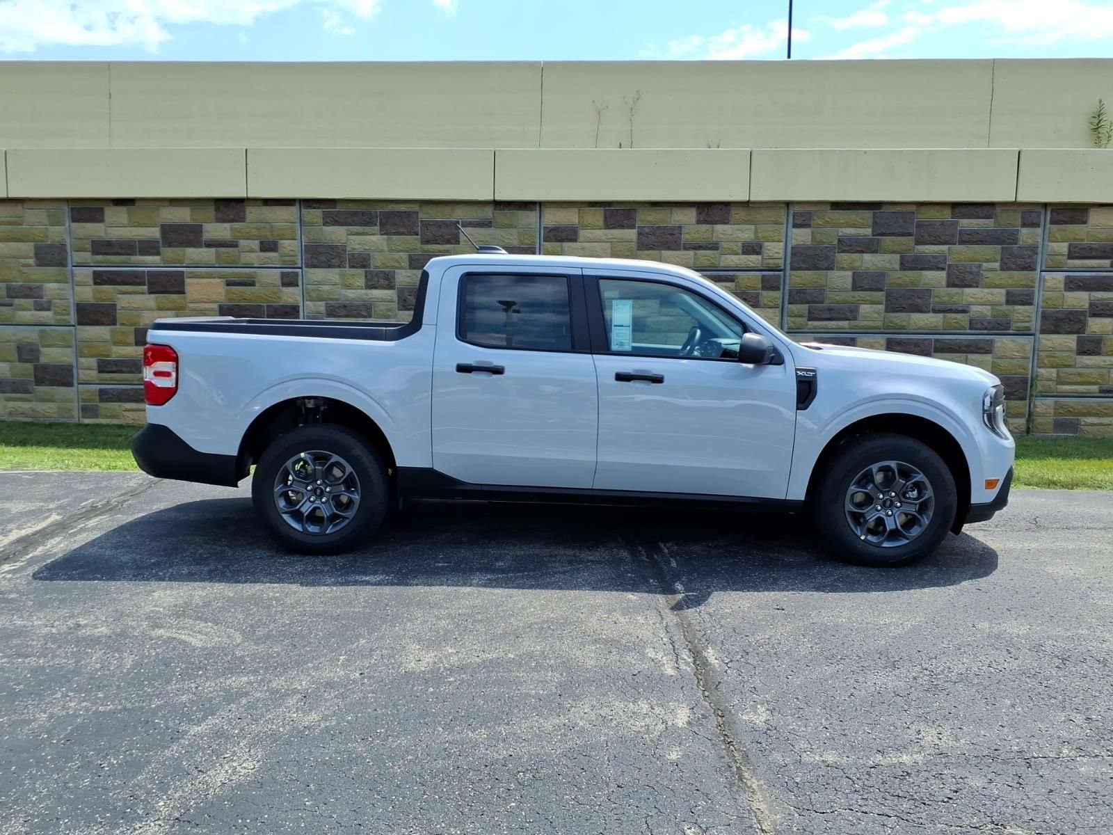 New 2026 Ford Maverick XLT w/ Equipment Group 301A AWD/4WD image 12