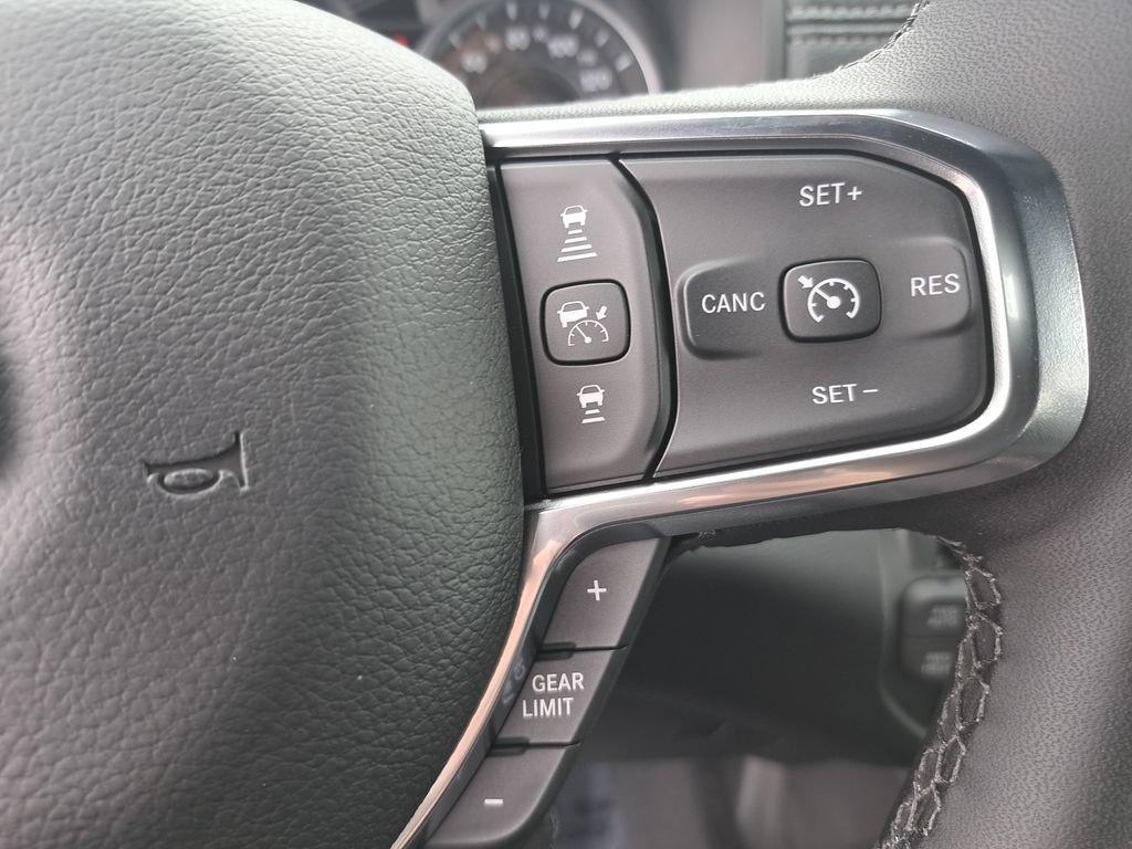 New 2026 RAM 1500 Laramie AWD/4WD image 17