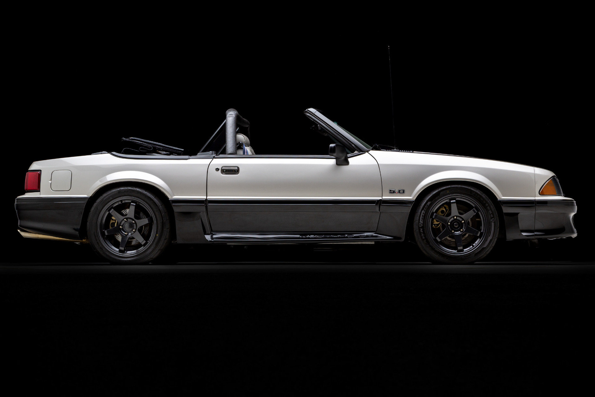 Used 1990 Ford Mustang GT RWD image 22