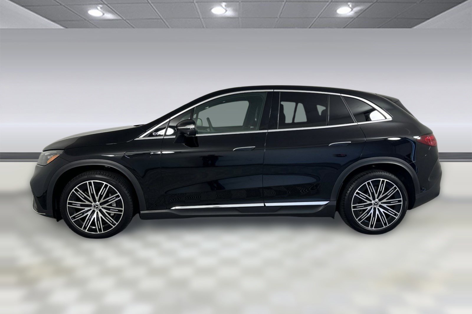 New 2024 Mercedes-Benz EQE 350+ 4MATIC SUV image 2