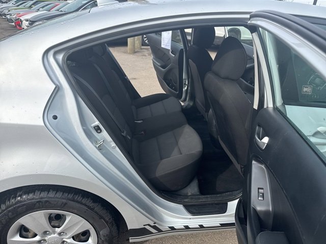 Used 2018 Kia Forte LX image 12