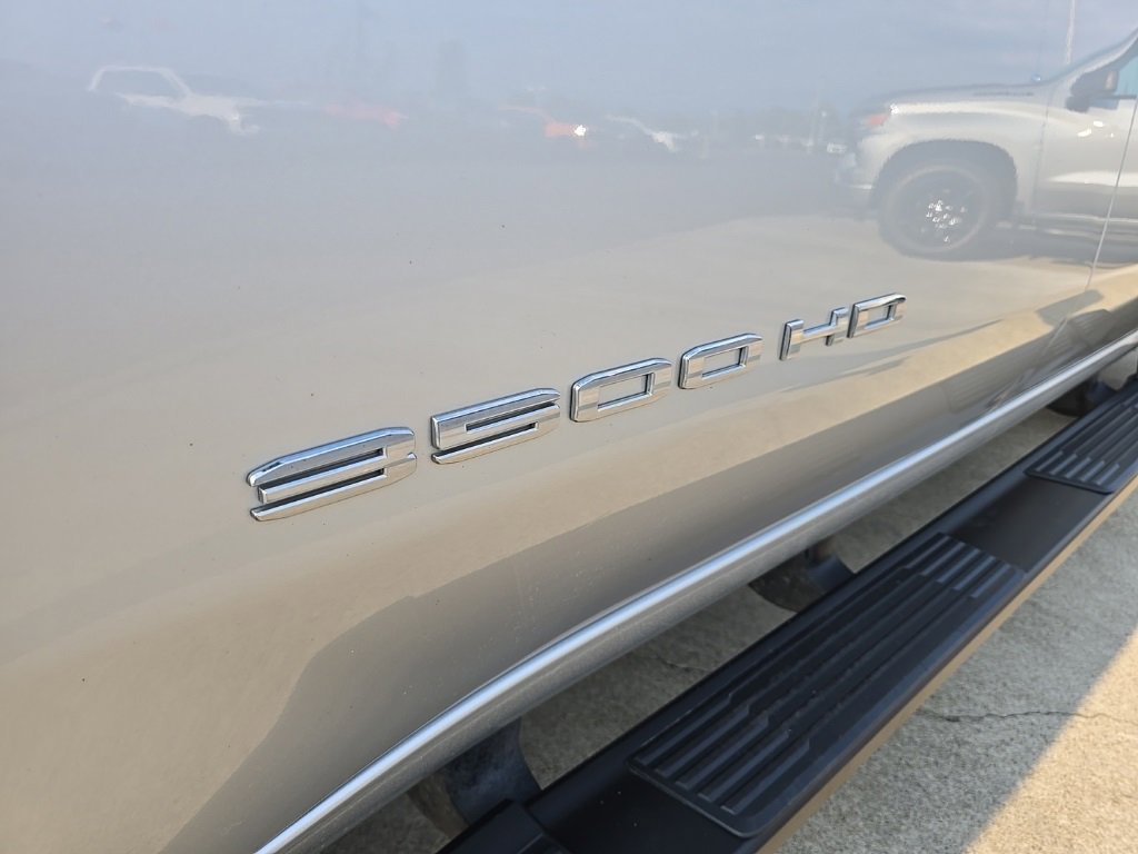 Used 2022 GMC Sierra 3500 Pro image 30