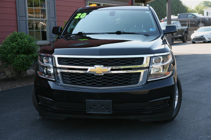 Used 2020 Chevrolet Suburban LS RWD image 2