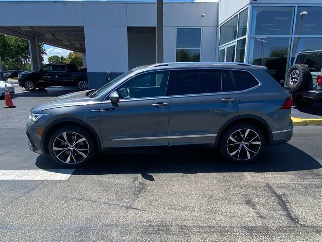 Used 2024 Volkswagen Tiguan SEL R-Line AWD/4WD image 6