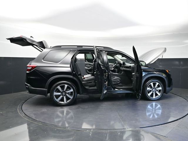 Used 2023 Honda Pilot Touring image 42