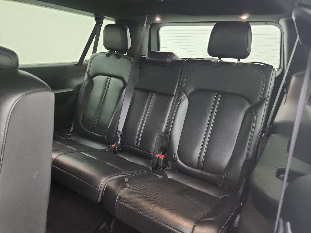 Certified 2024 Jeep Wagoneer L Series III w/ Flexible Seating Group AWD/4WD image 36