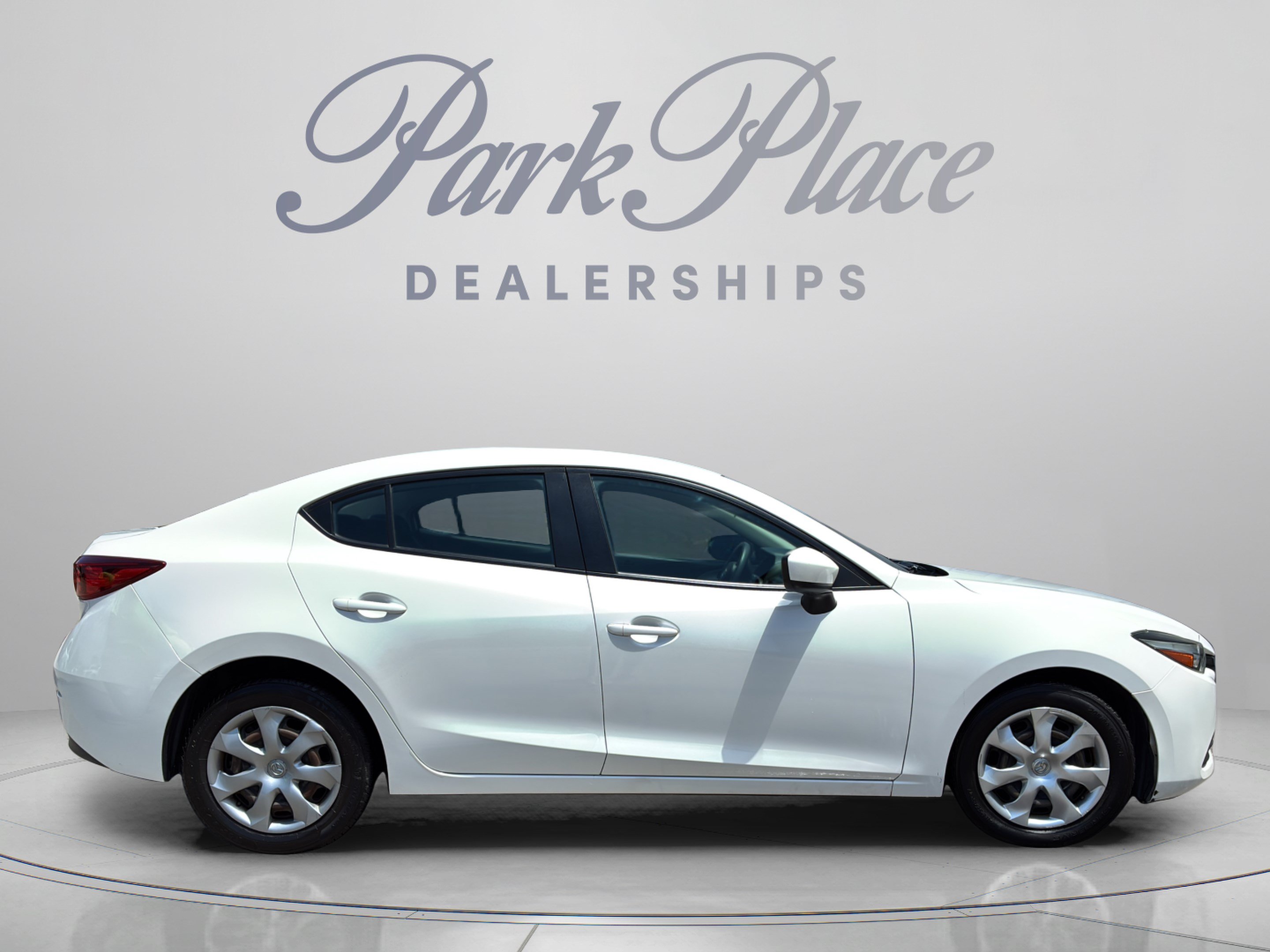 Used 2017 MAZDA MAZDA3 Sport FWD image 7