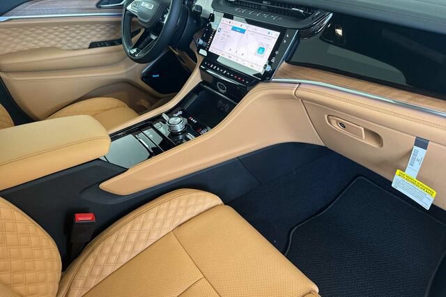 New 2026 Jeep Grand Cherokee Summit w/ Adv Protech Group IV AWD/4WD image 13