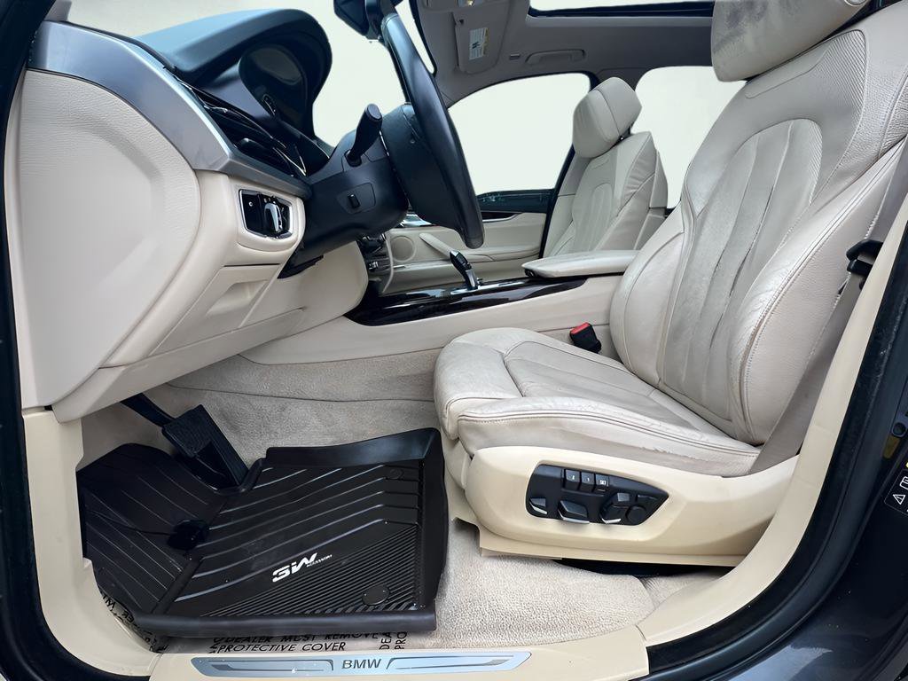 Used 2015 BMW X5 xDrive35d image 16