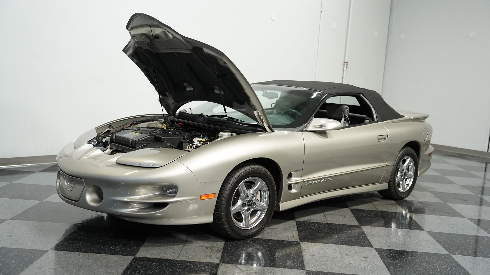 Used 1999 Pontiac Firebird Trans Am image 25