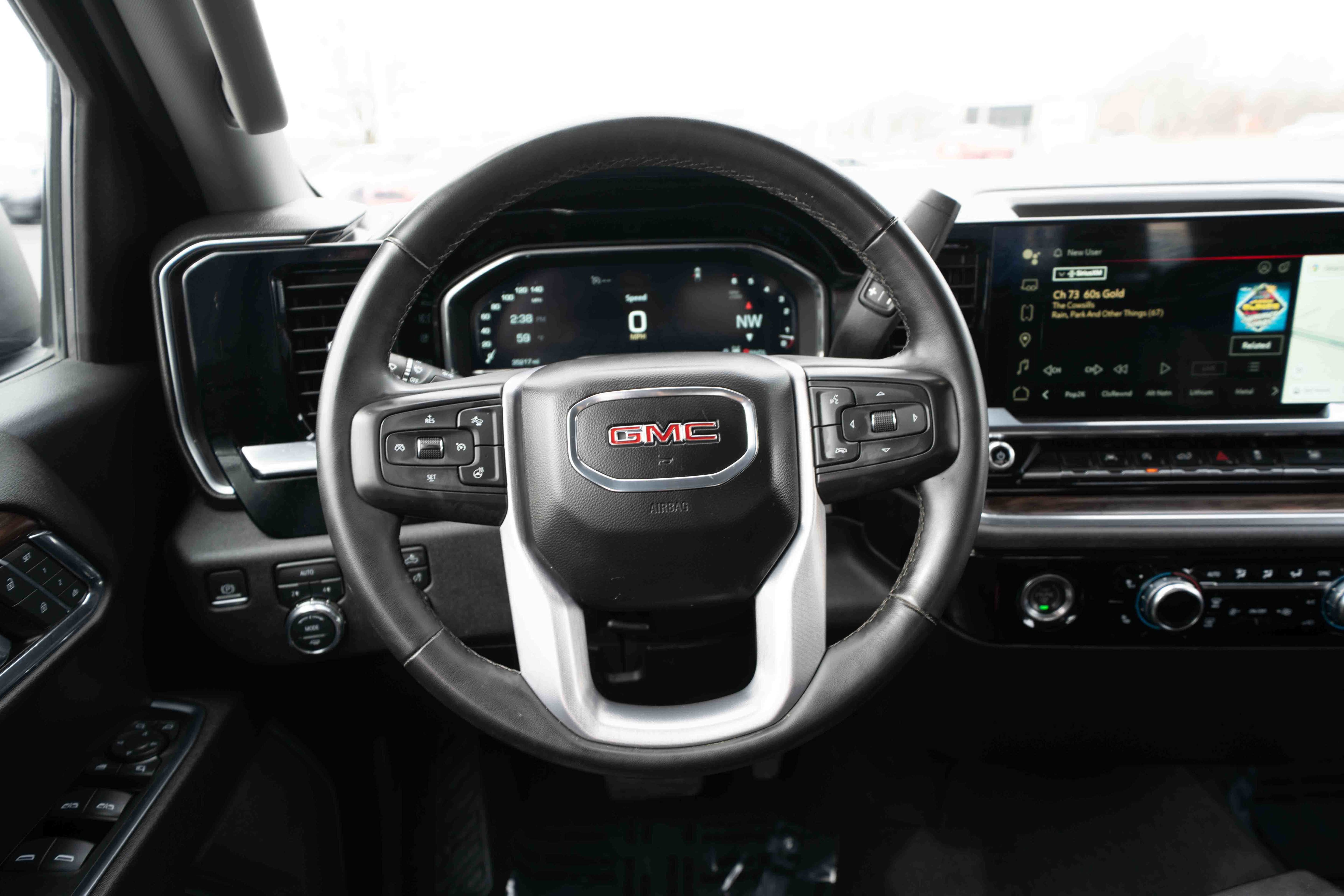 Used 2023 GMC Sierra 1500 SLT AWD/4WD image 21