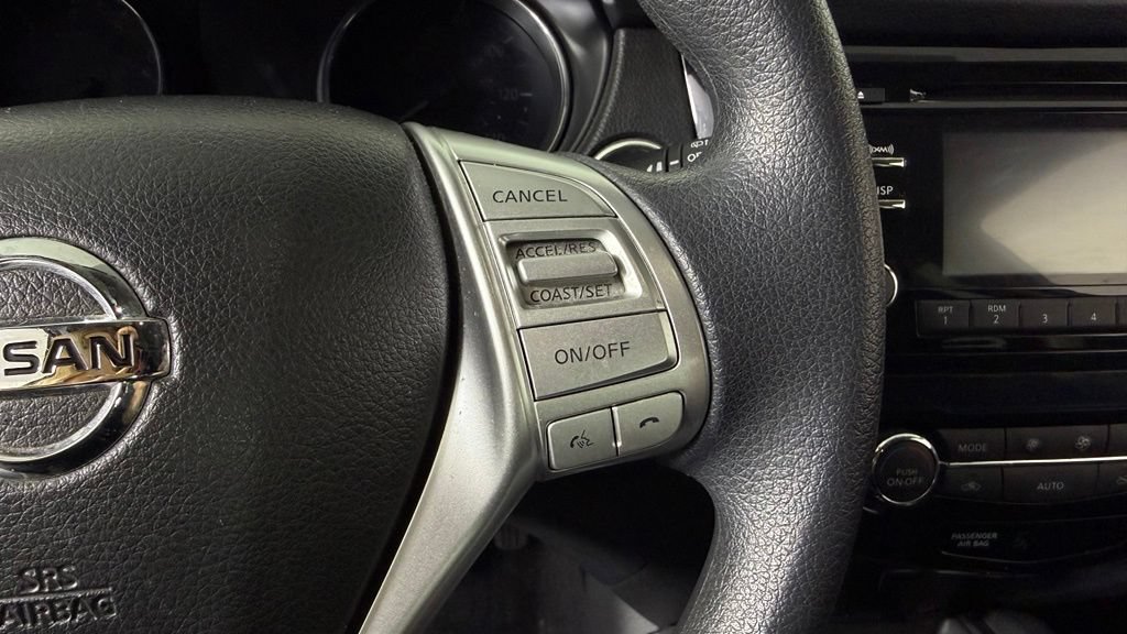 Used 2015 Nissan Rogue SV AWD/4WD image 19