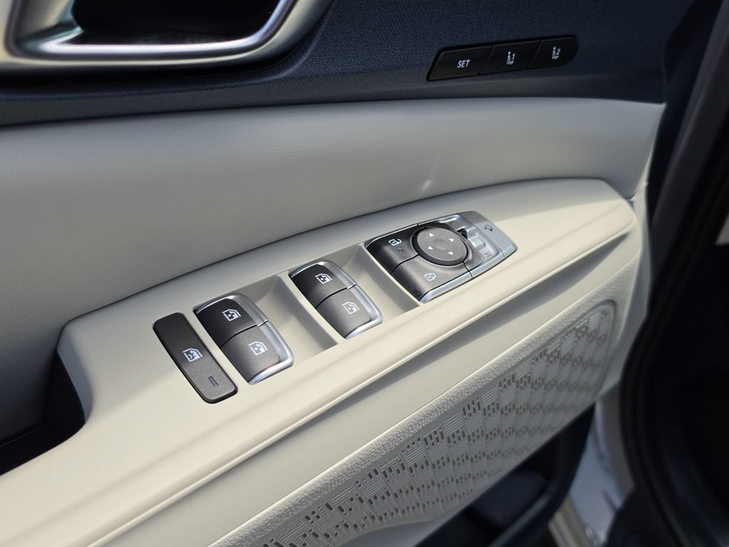 New 2026 Kia Carnival SX FWD image 21